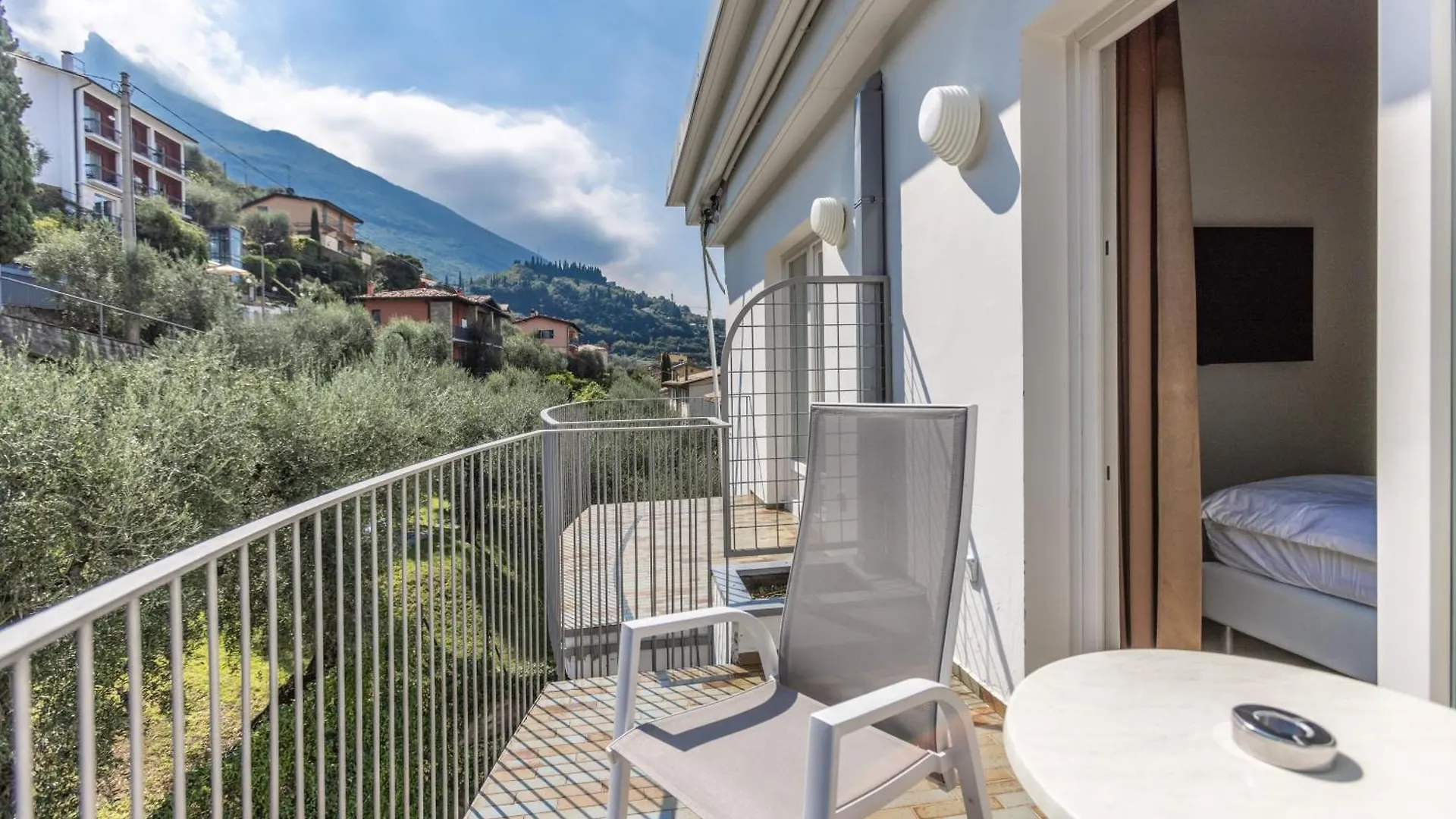 Hotel Capri Malcesine 3*,  Italy