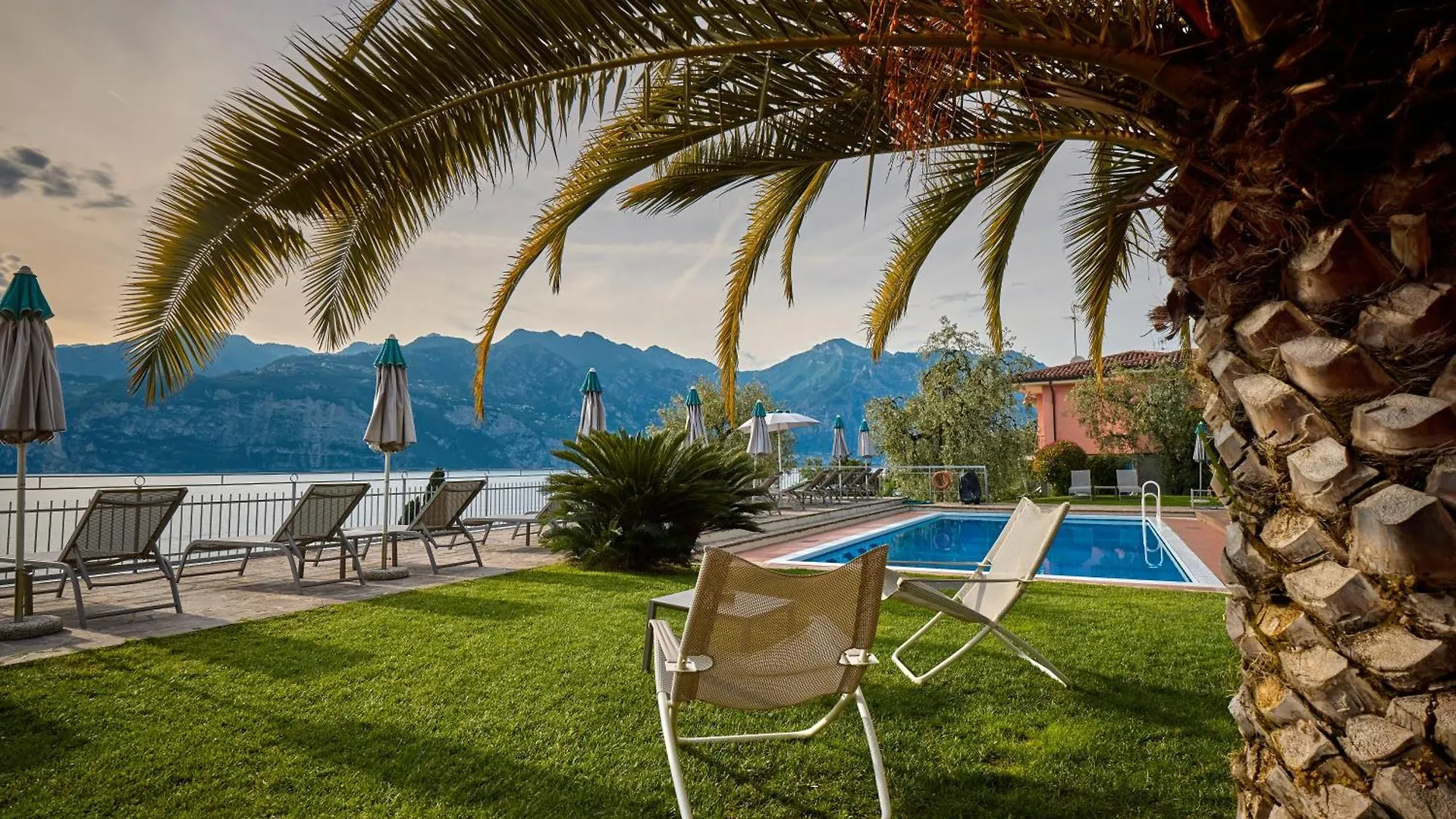 Hotel Capri Malcesine 3*,