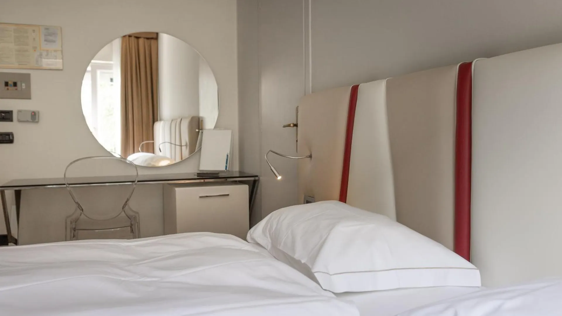 Hotel Capri Мальчезине