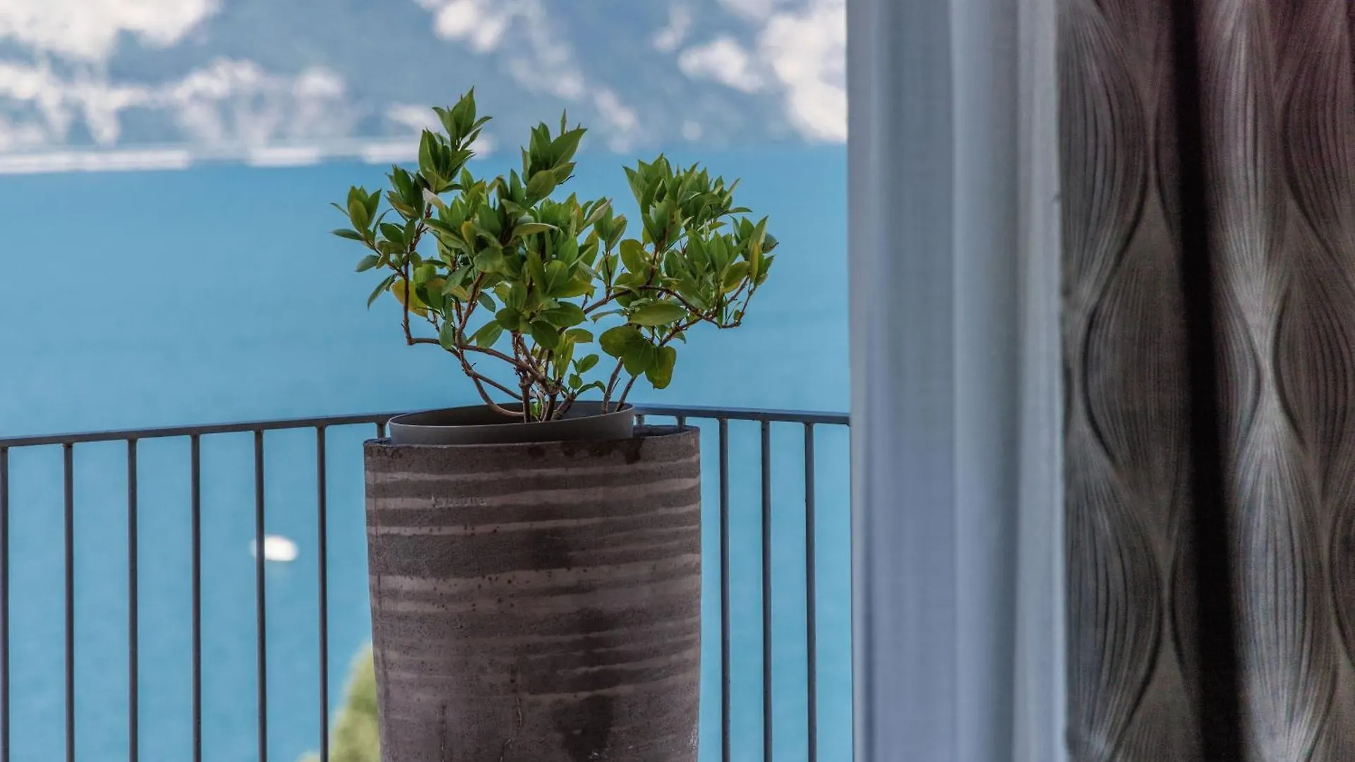 Hotel Capri Мальчезине