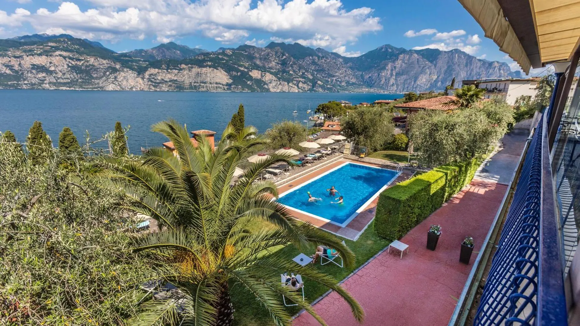 Hotel Capri Мальчезине
